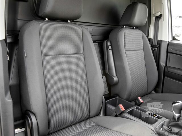 Panel van VW Caddy Maxi CARGO AHK-VORB. CARPLAY KLIMA