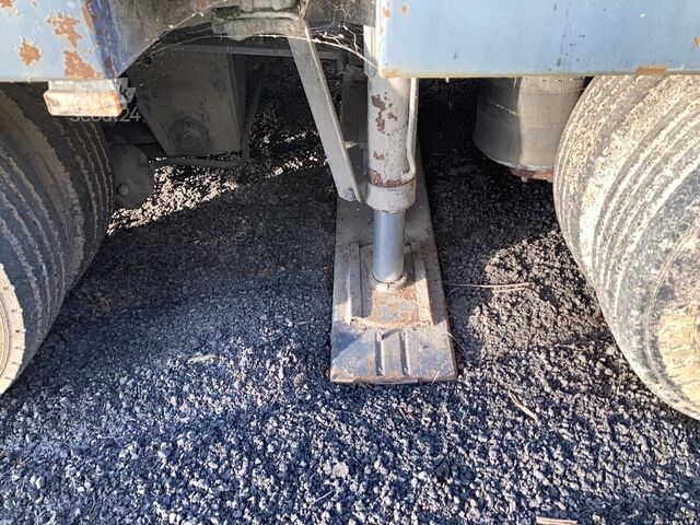 Asphalt Recycler Wirtgen KMA 200