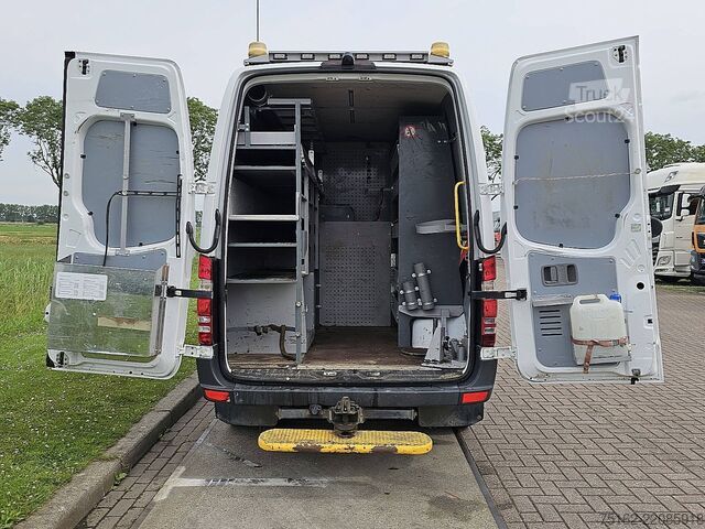 عربة ستيشن واغن ذات سقف مرتفع MERCEDES-BENZ SPRINTER 519 L2H2 V6 3.0Ltr Airco
