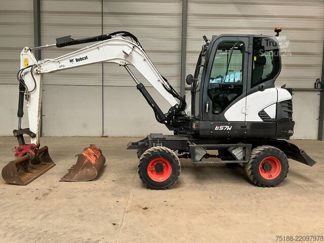 Колесный экскаватор Bobcat E 57 W