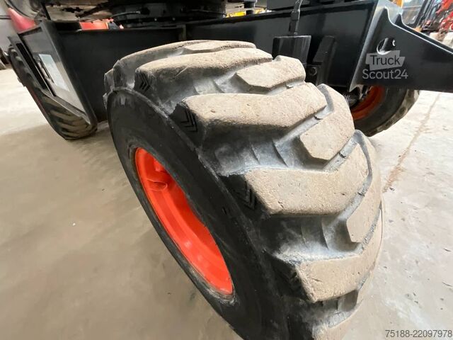 Колесный экскаватор Bobcat E 57 W