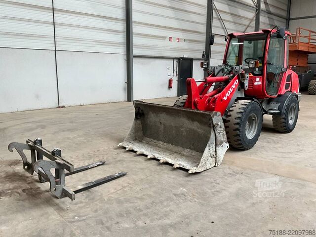 Chargeuse Volvo L 25 F