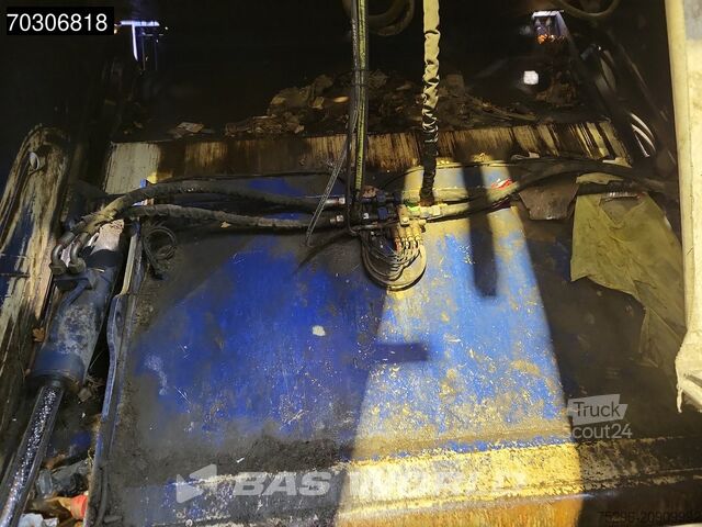 Vehicul de colectare a deșeurilor DAF CF75.250 6X2 Zoeller Medium XL Steering axle Au...