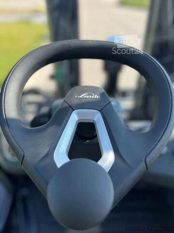 Chariot élévateur à fourche Linde H35D-01