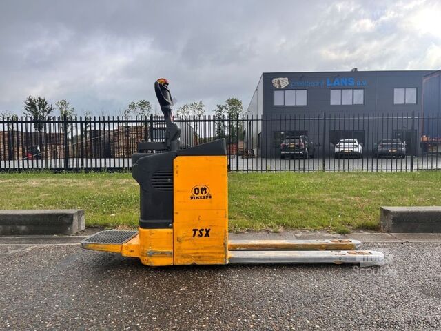 Παλετοφόρο Diversen OM TSX20