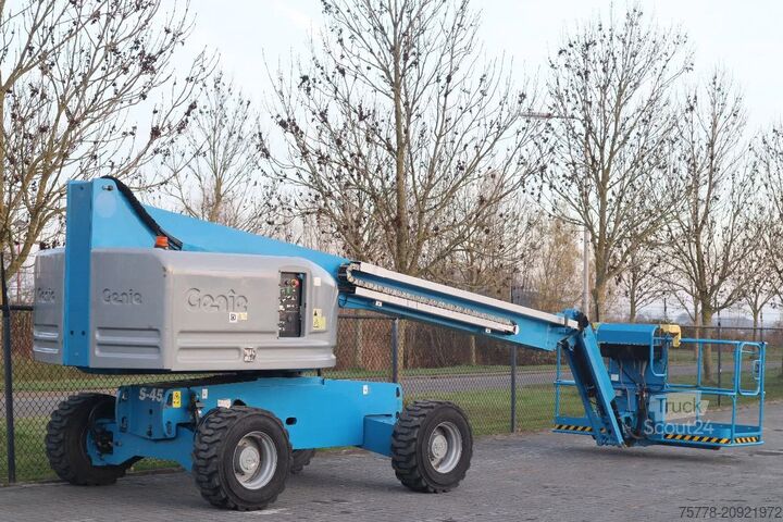 Plate-forme télescopique Genie S-45 | 15.7 METER | 227 KG | GOOD CONDITION