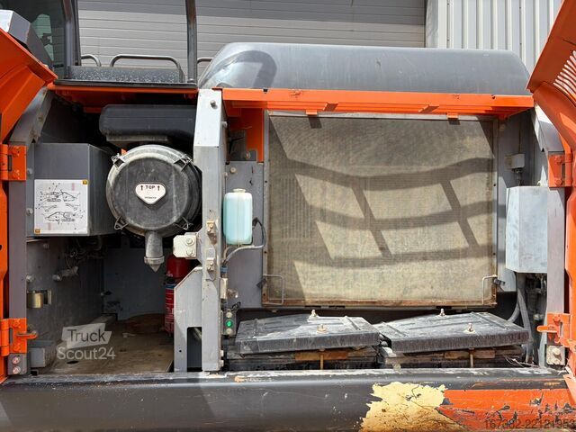 Escavadora de rastos Hitachi ZX210LC-6 New Bucket