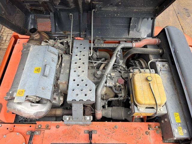 Escavadora de rastos Hitachi ZX210LC-6 New Bucket