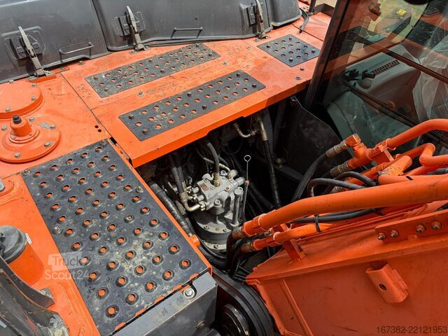 Escavadora de rastos Hitachi ZX210LC-6 New Bucket