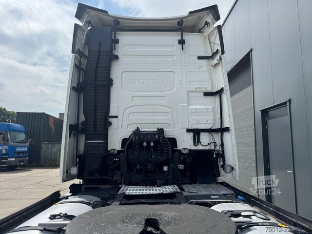 Standard-SZM Volvo FH460 / I-Shift / I-Park Cool / 2 Tanks / TUV: ...
