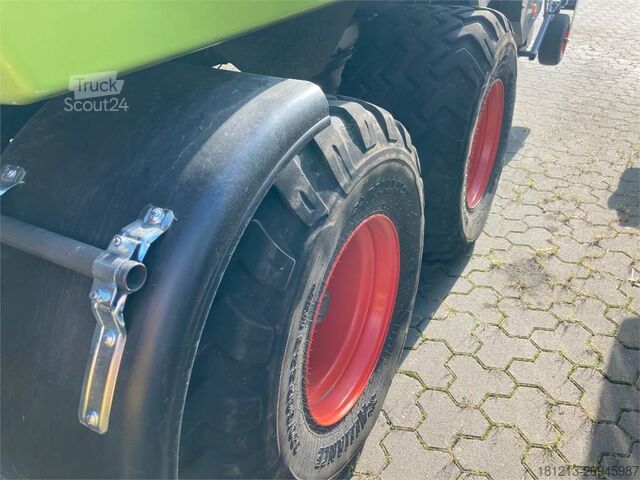 Széna technológia CLAAS Quadrant 5200 FC Evolution