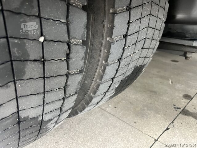 Van VOLVO FL 42 (FL 250)