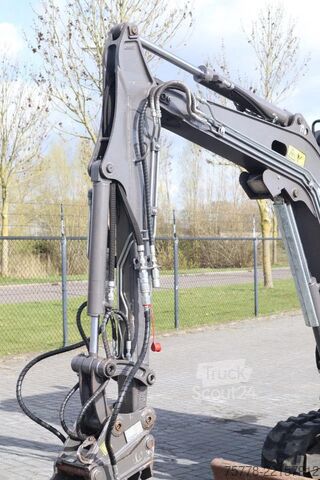 Crawler excavator Volvo ECR25 ELECTRIC | JECR25D | TILTBUCKET | BUCKET ...