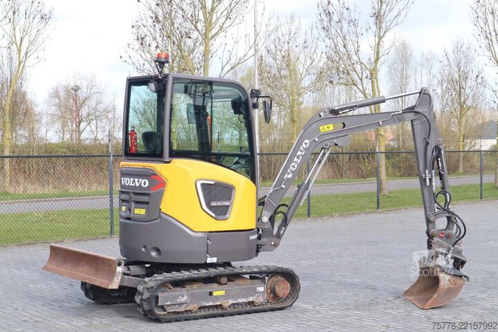 Minigraver Volvo ECR25 ELECTRIC | JECR25D | TILTBUCKET | BUCKET ...