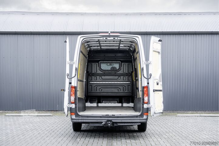 Kassevogn Volkswagen Crafter 2.0 TDI L3H2 | 140PK | Camera | Carplay...