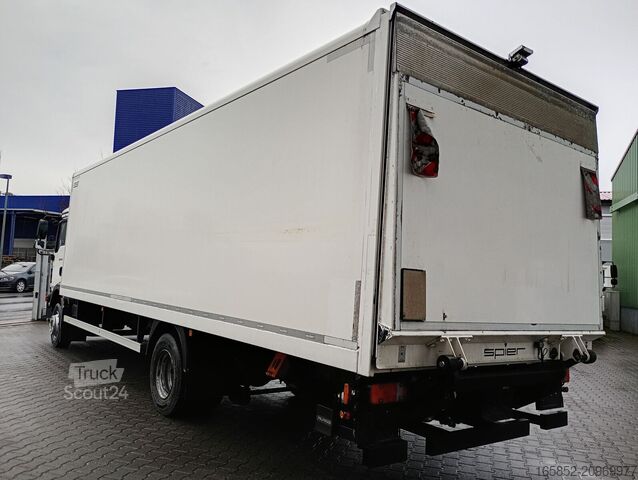 Zamknięta skrzynia MAN TGM 12.290 Koffer LBW AHK 8,10 m