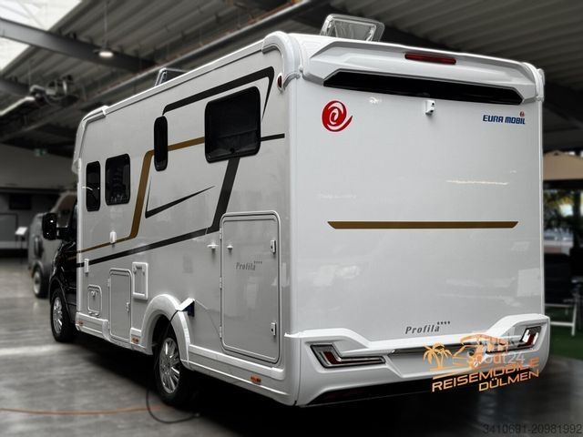 Half-integraal camper EURAMOBIL Profila T 726EF 3 x Mondial Pakete FAS 4,5t MBUX