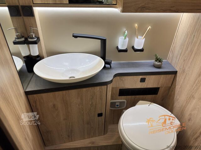 Integriertes Wohnmobil EURAMOBIL Integra Line IL 720 EF 2 x Mondial+ Design Paket