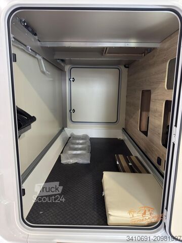 Integriertes Wohnmobil EURAMOBIL Integra Line IL 720 EF 2 x Mondial+ Design Paket