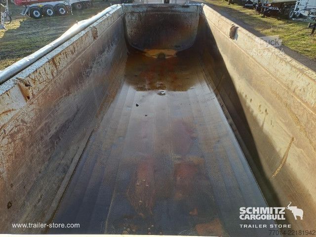 Semirimorchio ribaltabile Schmitz Cargobull Tipper Steel half pipe body