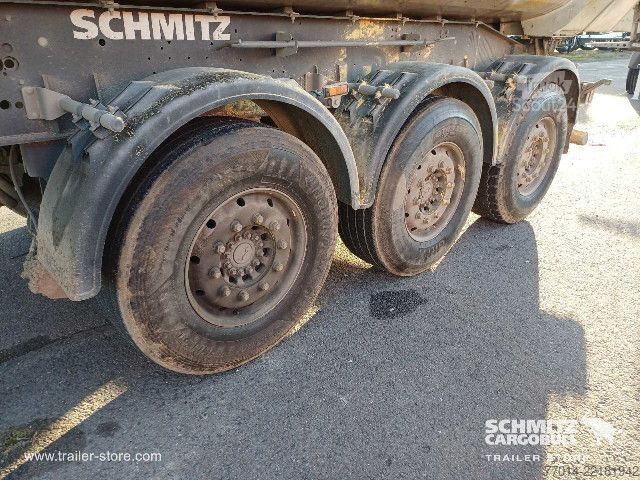 Semirimorchio ribaltabile Schmitz Cargobull Tipper Steel half pipe body