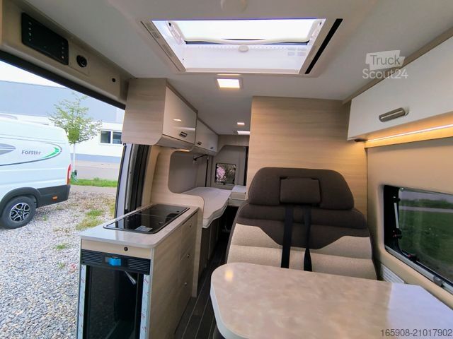 Camper van FORSTER Vantasy 599 EB Solar Autark Messe Aktion