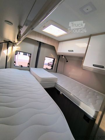 Camper van FORSTER Vantasy 599 EB Solar Autark Messe Aktion