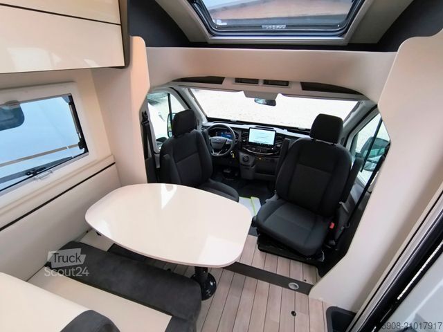 Half-integraal camper FORSTER Coupe Slim 669 EB Aktion Messe Solar Markise