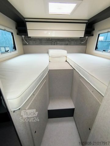 Half-integraal camper FORSTER Coupe Slim 669 EB Aktion Messe Solar Markise