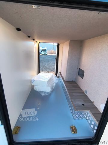 Half-integraal camper FORSTER Coupe Slim 669 EB Aktion Messe Solar Markise