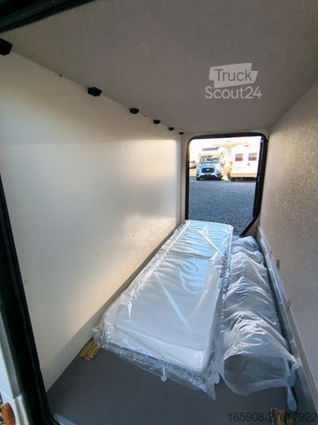 Half-integraal camper FORSTER T 699 EB Hubett Modell 2026 Messe Aktion