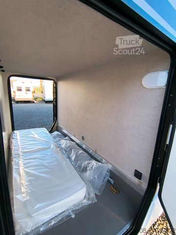 Half-integraal camper FORSTER T 699 EB Hubett Modell 2026 Messe Aktion