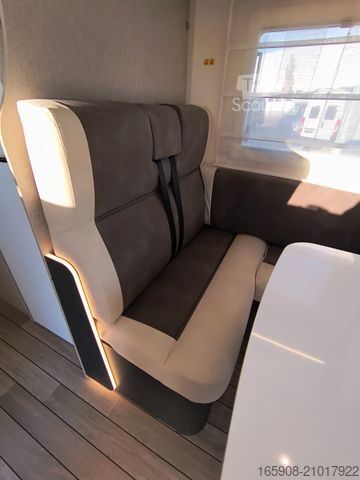 Half-integraal camper FORSTER T 699 EB Hubett Modell 2026 Messe Aktion