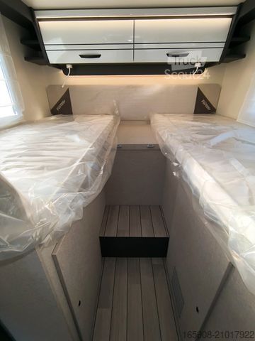 Half-integraal camper FORSTER T 699 EB Hubett Modell 2026 Messe Aktion