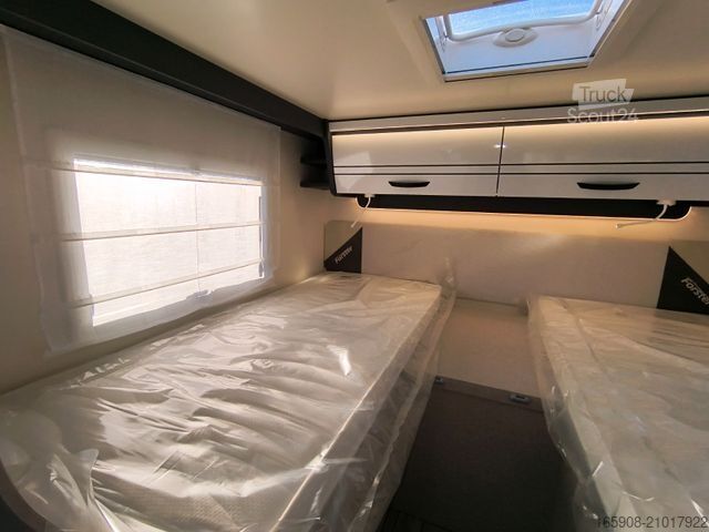 Half-integraal camper FORSTER T 699 EB Hubett Modell 2026 Messe Aktion