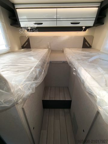 Half-integraal camper FORSTER T 699 EB  Hubett Automatik 2026 Messe Aktion