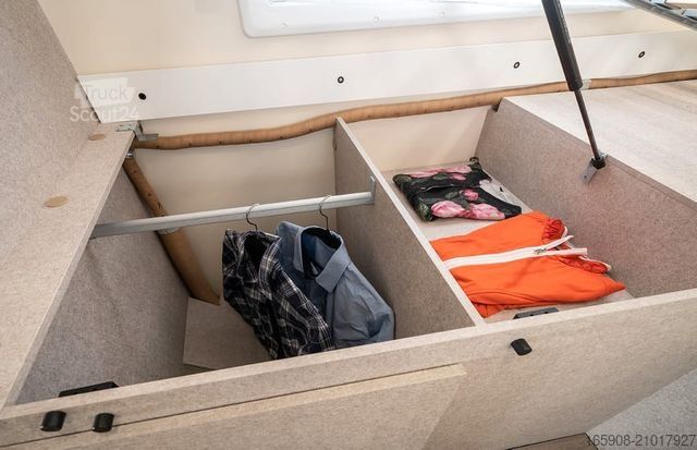 Half-integraal camper FORSTER T 699 EB  Hubett Automatik 2026 Messe Aktion