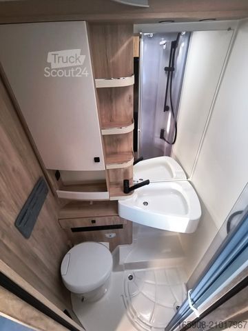 Halvintegrerad husbil EURAMOBIL PT 696 EB  Mercedes Alko Solar Autark