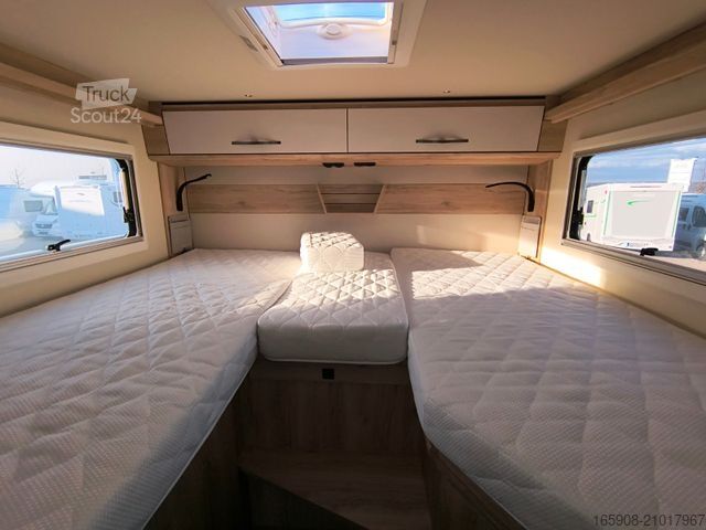 Halvintegrerad husbil EURAMOBIL PT 696 EB  Mercedes Alko Solar Autark