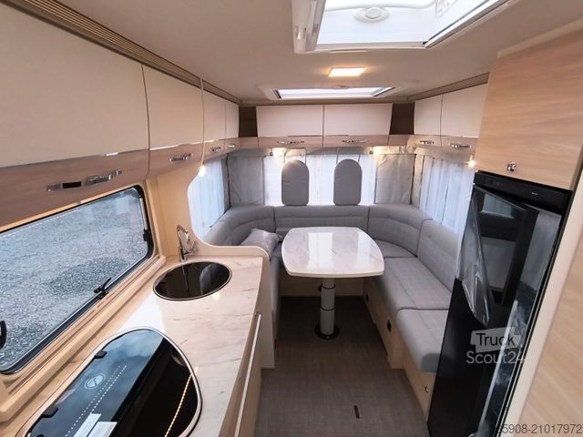 Alkovhusbil EURAMOBIL Activa One AO 650 HS Solar Autark