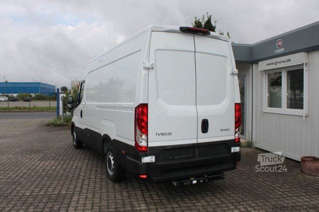 Fourgon surélevé IVECO Daily 35S16HA8 V Radstand  3520 mm
