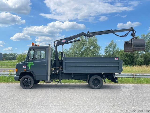 Mercedes-Benz 4x2 809D MercedesBenz 4x2 809D