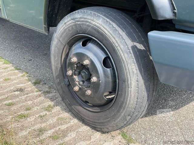 MercedesBenz 4x2 809D Mercedes-Benz 4x2 809D