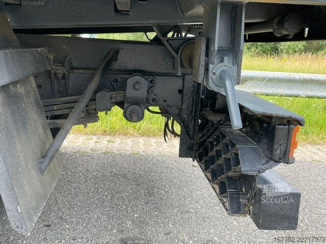 MercedesBenz 4x2 809D Mercedes-Benz 4x2 809D