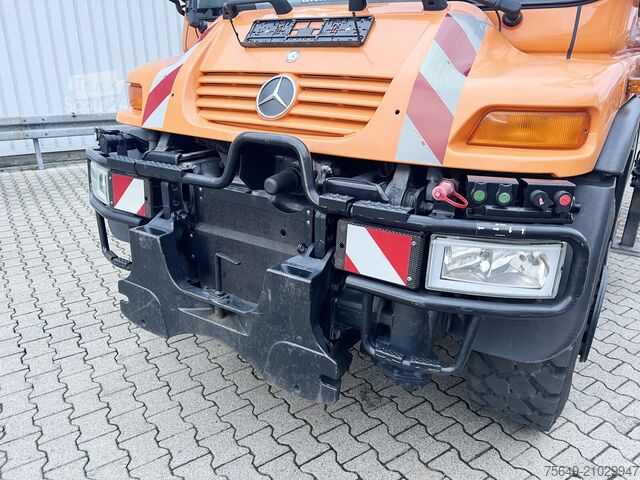 Grue à tour Unimog U400 4x4 U400 4x4, Frontzapfwelle, Kipper, Kran MKG HKL 111a3V, Funk