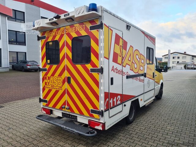 Bestelwagen Mercedes-Benz Sprinter 516 CDI 4x2 Sprinter 516 CDI 4x2, Rettungswagen