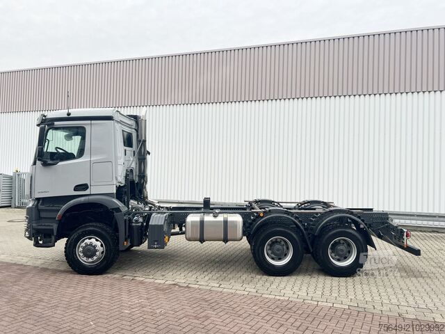 Camion-benne tricar Mercedes-Benz Arocs 3340/46 A 6x6 Arocs 3340/46 A 6x6, Grounder