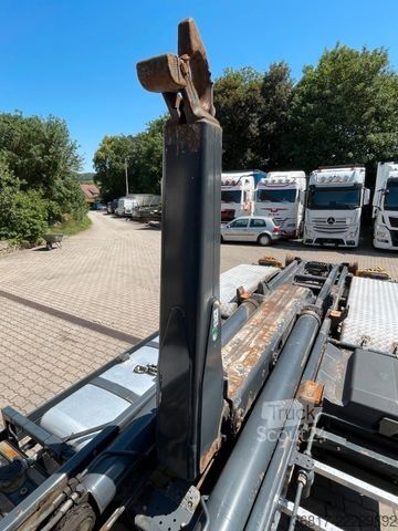 Abrollkipper MERCEDES-BENZ Antos 2543 6x2BLL Klima Abroller Meiller RK20.67