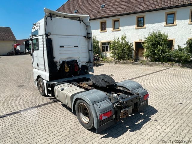 Ciągnik siodłowy typu volume MAN TGX 18.440 XXL Mega LL höhenverstellbare Sattelp