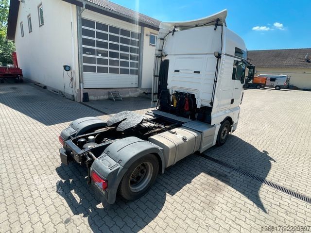 Ciągnik siodłowy typu volume MAN TGX 18.440 XXL Mega LL höhenverstellbare Sattelp